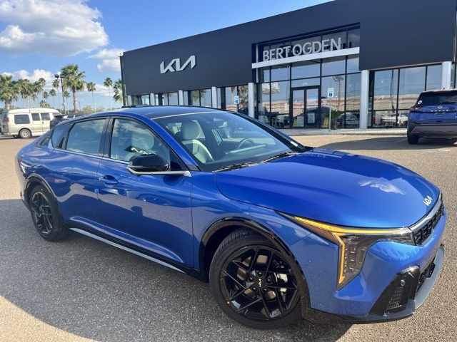 2025 Kia K4 GT-Line Turbo's photo