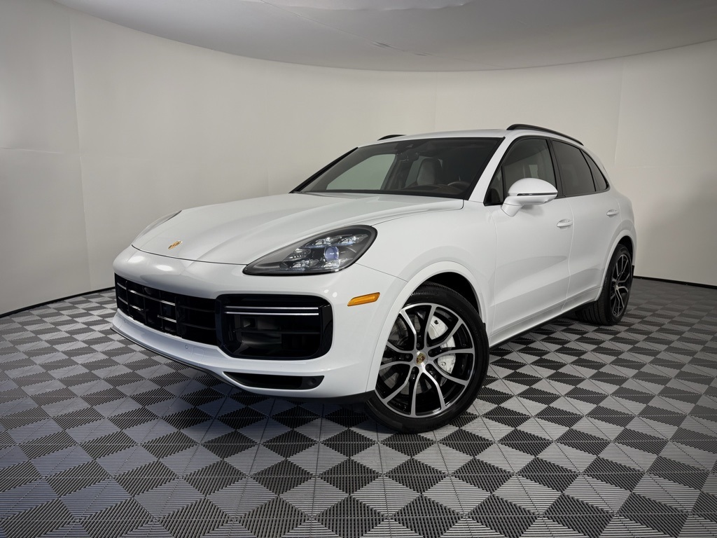2022 Porsche Cayenne Turbo's photo