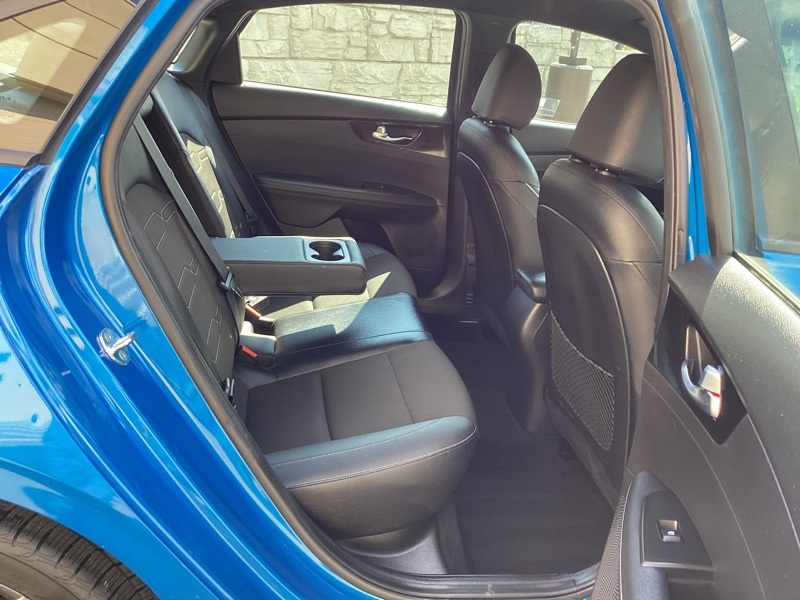 2022 Kia Forte GT-Line photo 12