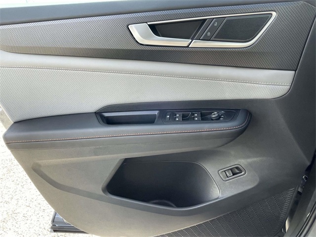 2025 Volkswagen Atlas Peak Edition SE photo 19