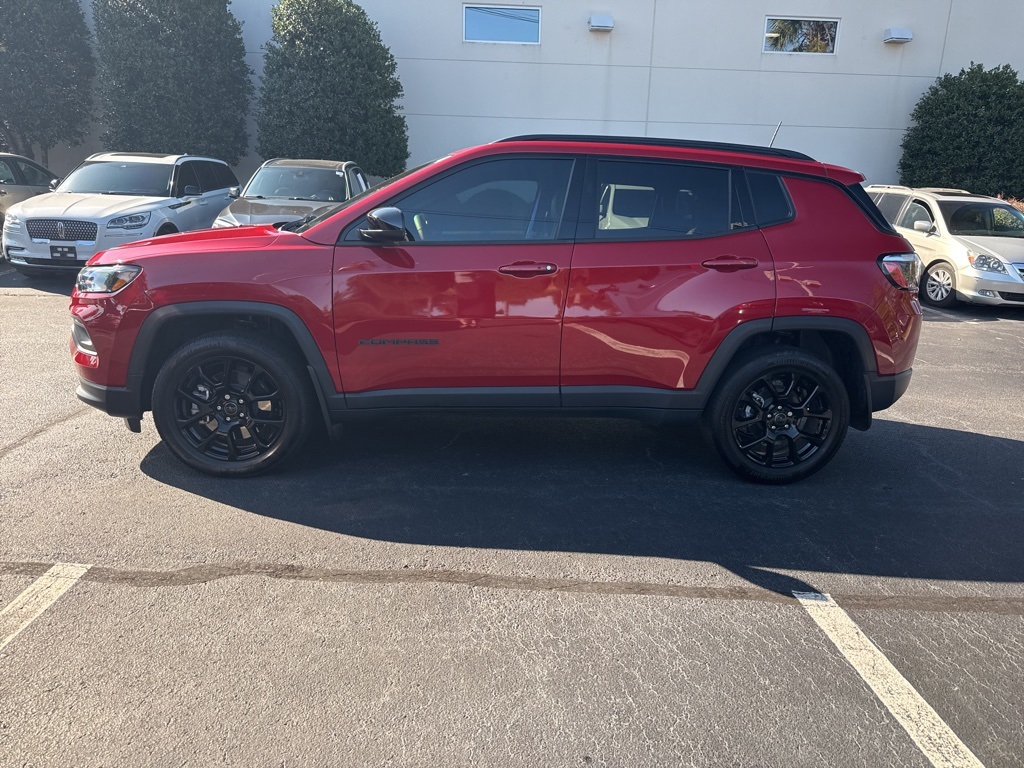 2025 Jeep Compass Altitude Special Edition photo 4