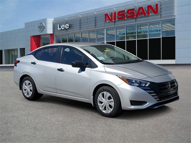 2025 Nissan Versa Sedan S's photo