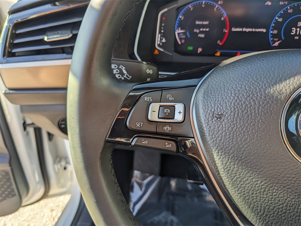 2020 Volkswagen Jetta SEL Premium photo 28