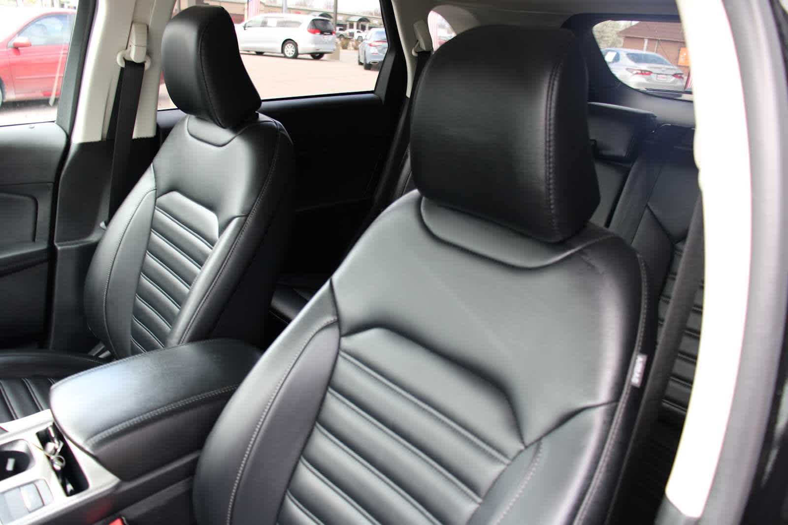 2024 Ford Edge SEL photo 15
