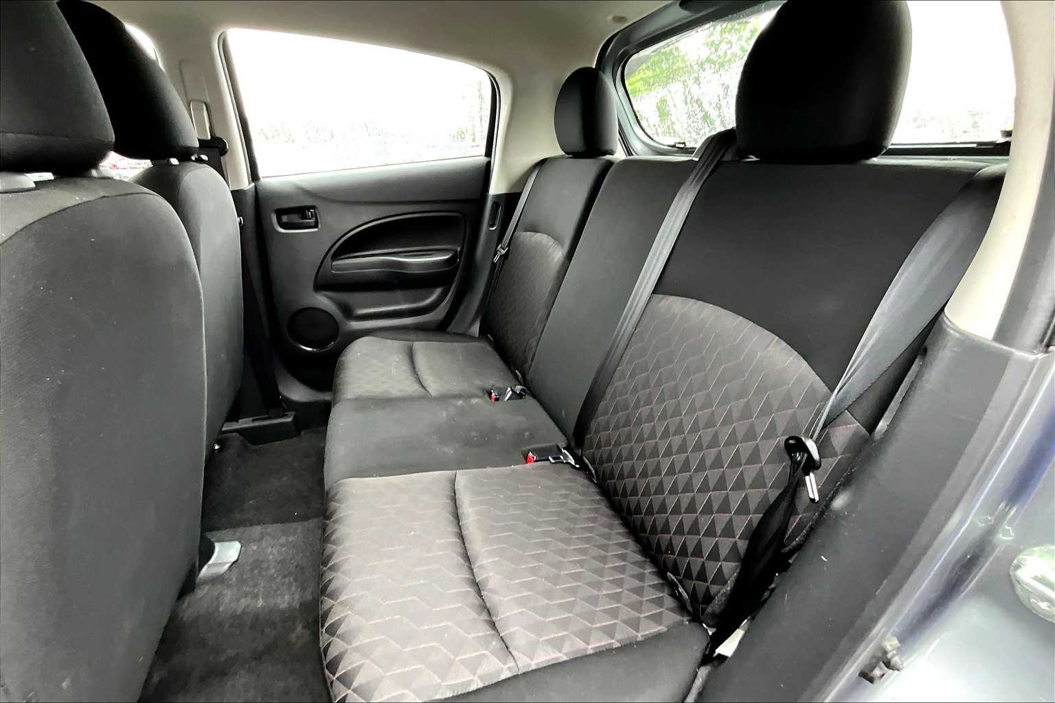 2022 Mitsubishi Mirage ES photo 18