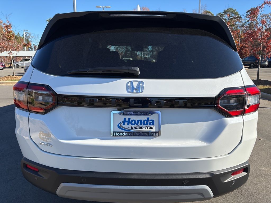 2025 Honda Pilot EX-L photo 3