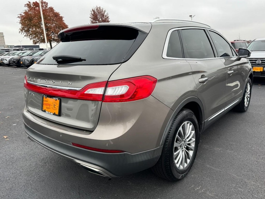2017 Lincoln MKX Select photo 2