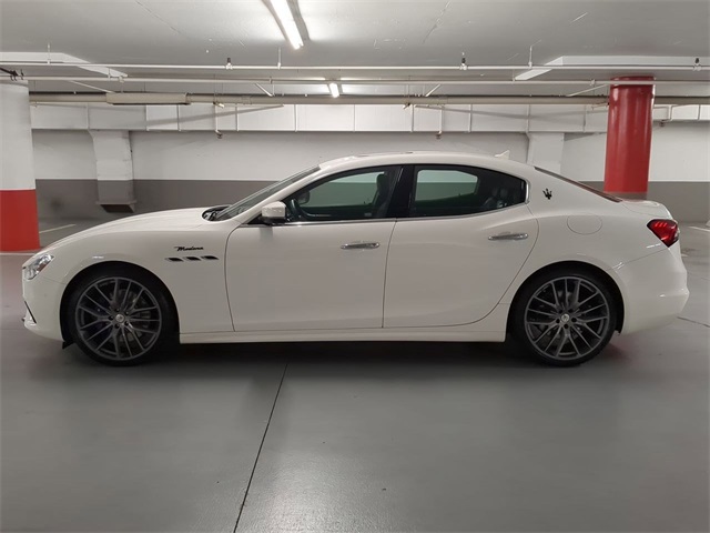 2022 Maserati Ghibli Modena Q4 photo 4