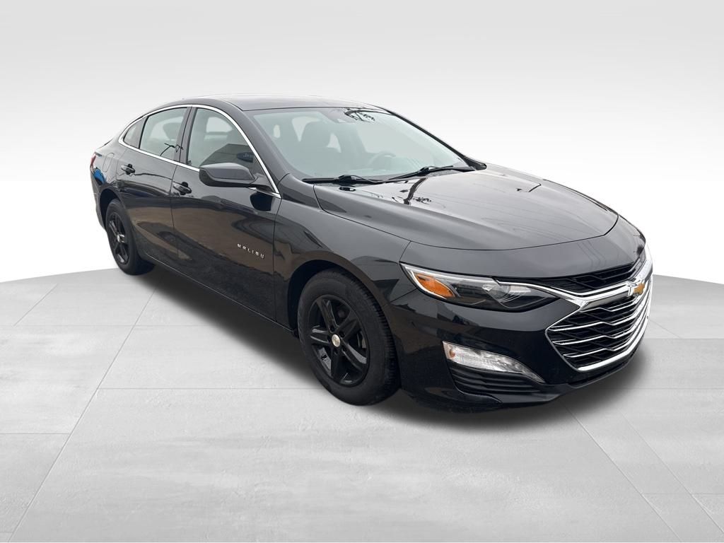 2024 Chevrolet Malibu 1LT photo 3