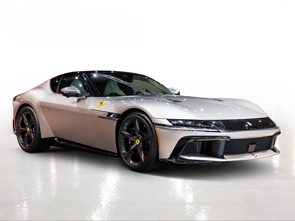 Pre-Owned 2025 Ferrari 12Cilindri Base With Navigation's photo