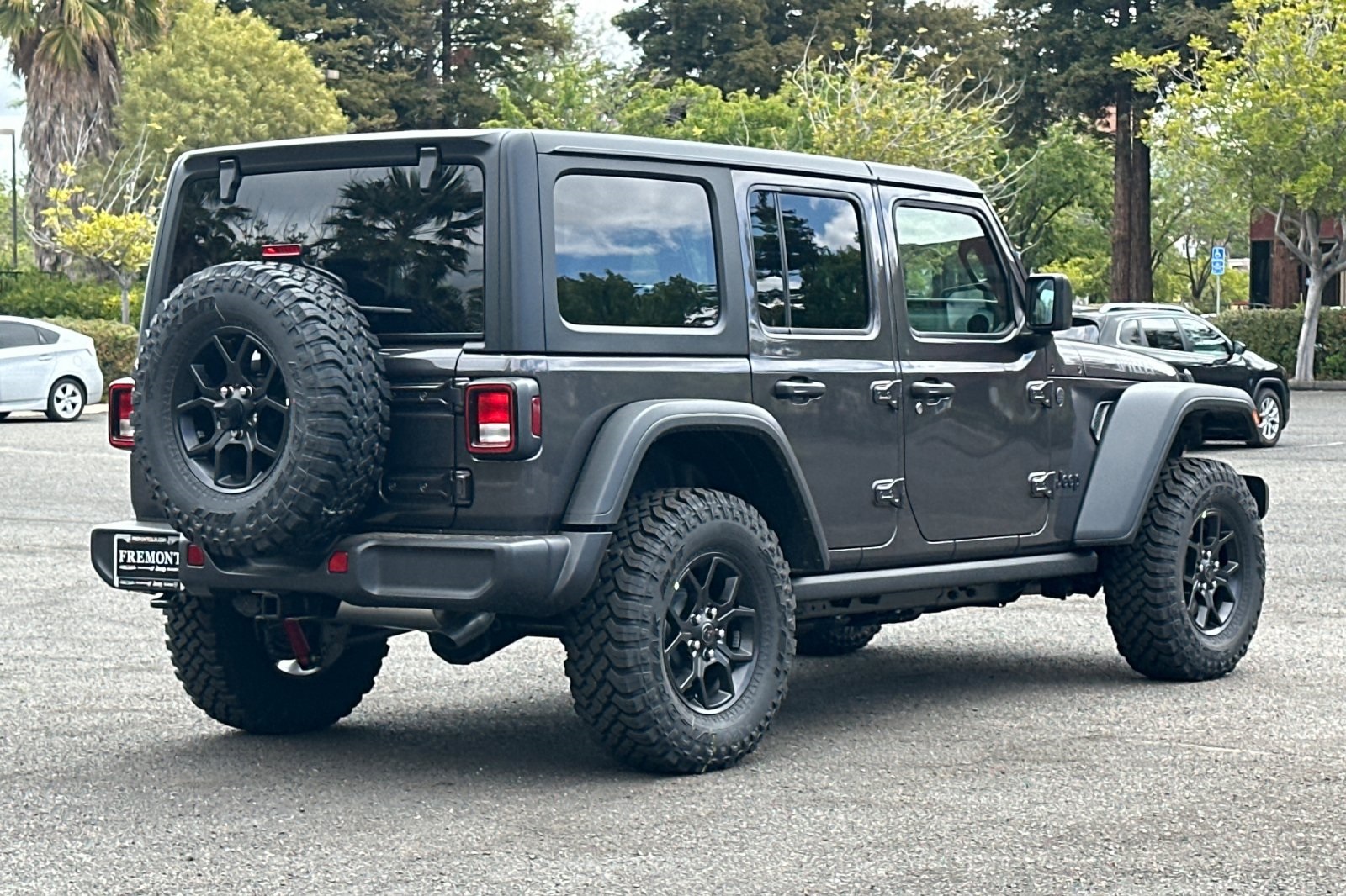 2025 Jeep Wrangler Willys photo 3