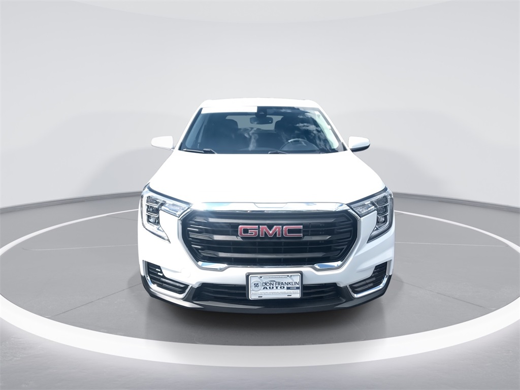 2024 Gmc Terrain SLE photo 3