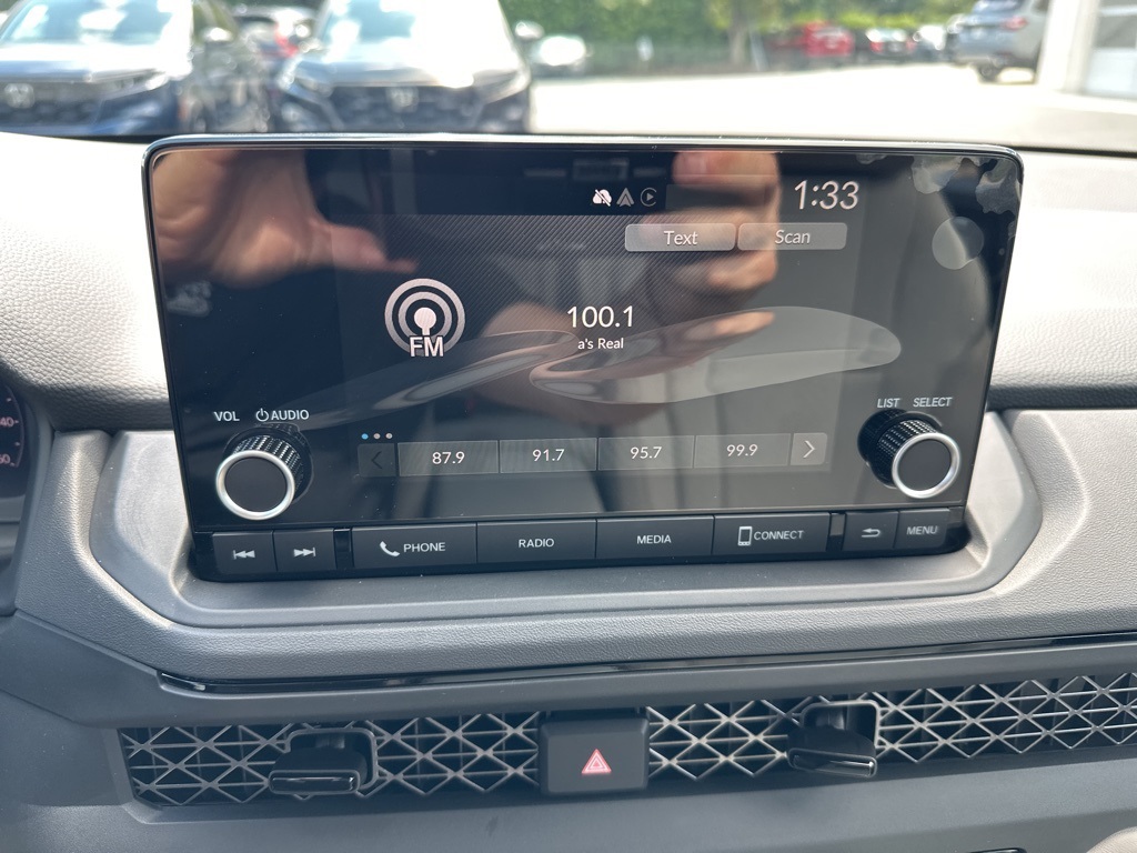 2025 Honda Accord LX photo 27