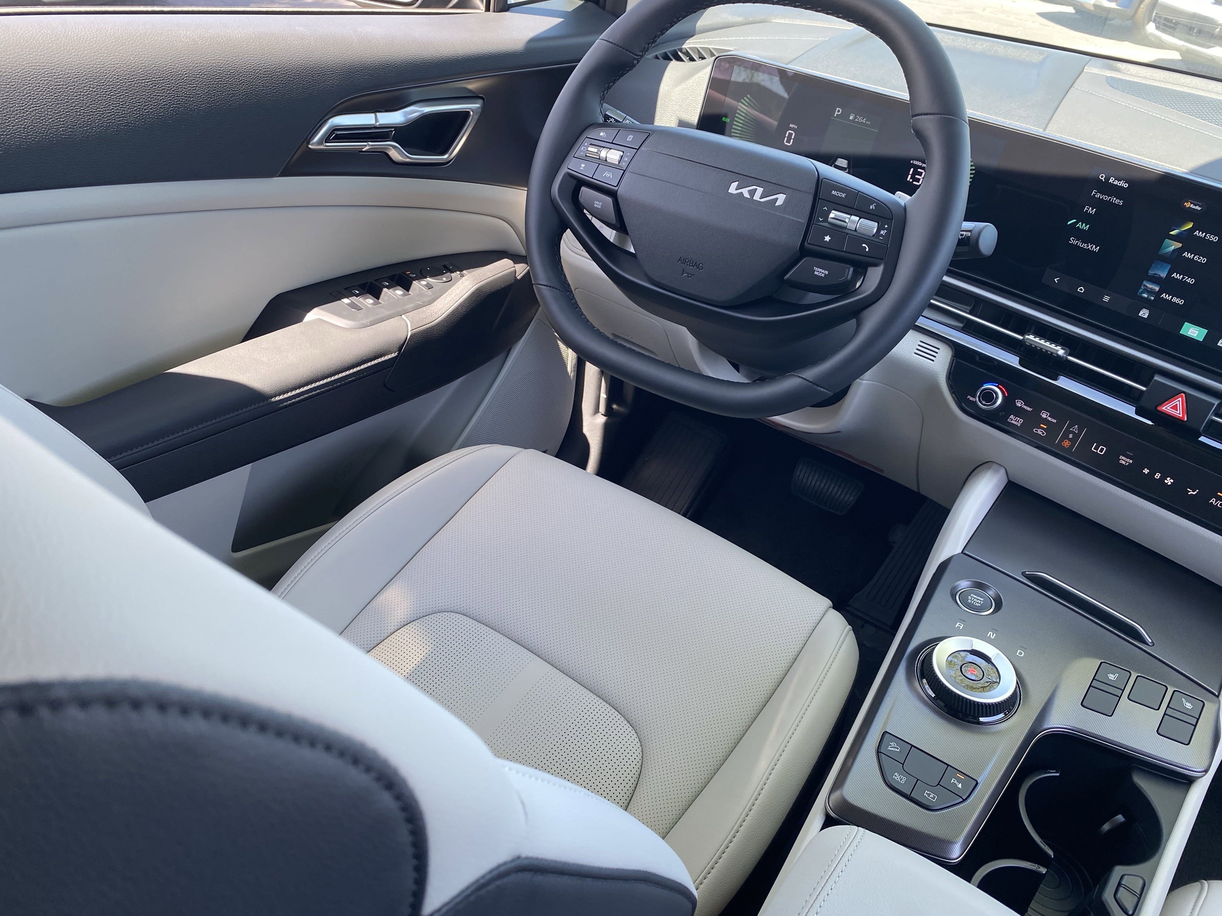 2026 Kia Sportage Hybrid EX photo 4