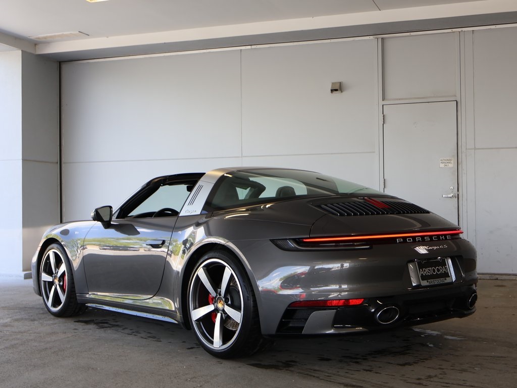 2021 Porsche 911 Targa 4S photo 3
