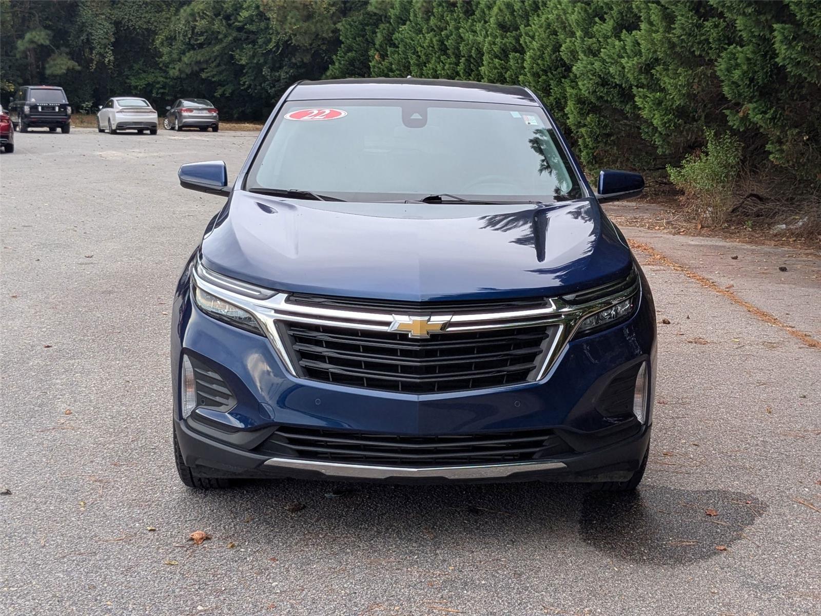 2022 Chevrolet Equinox LT photo 2