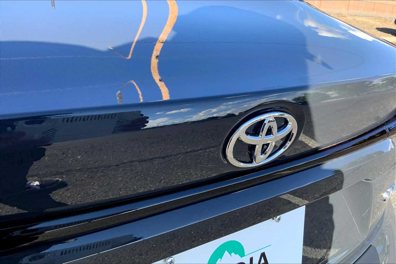2025 Toyota Corolla LE photo 26