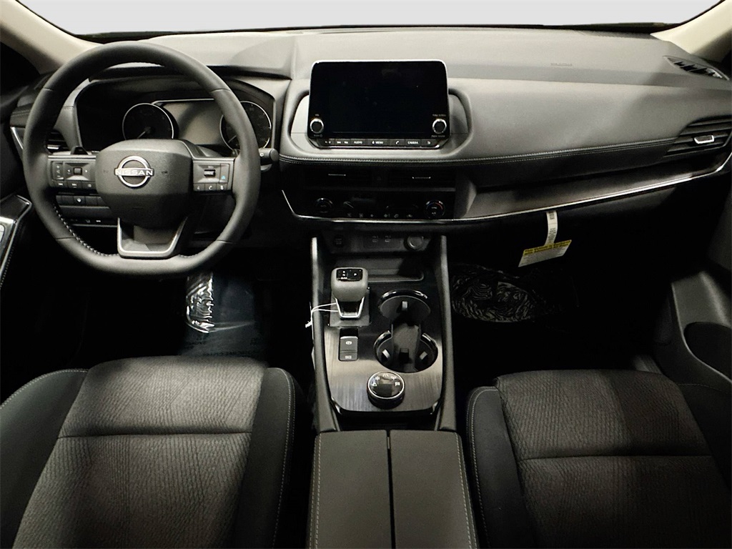 2026 Nissan Rogue SV photo 13