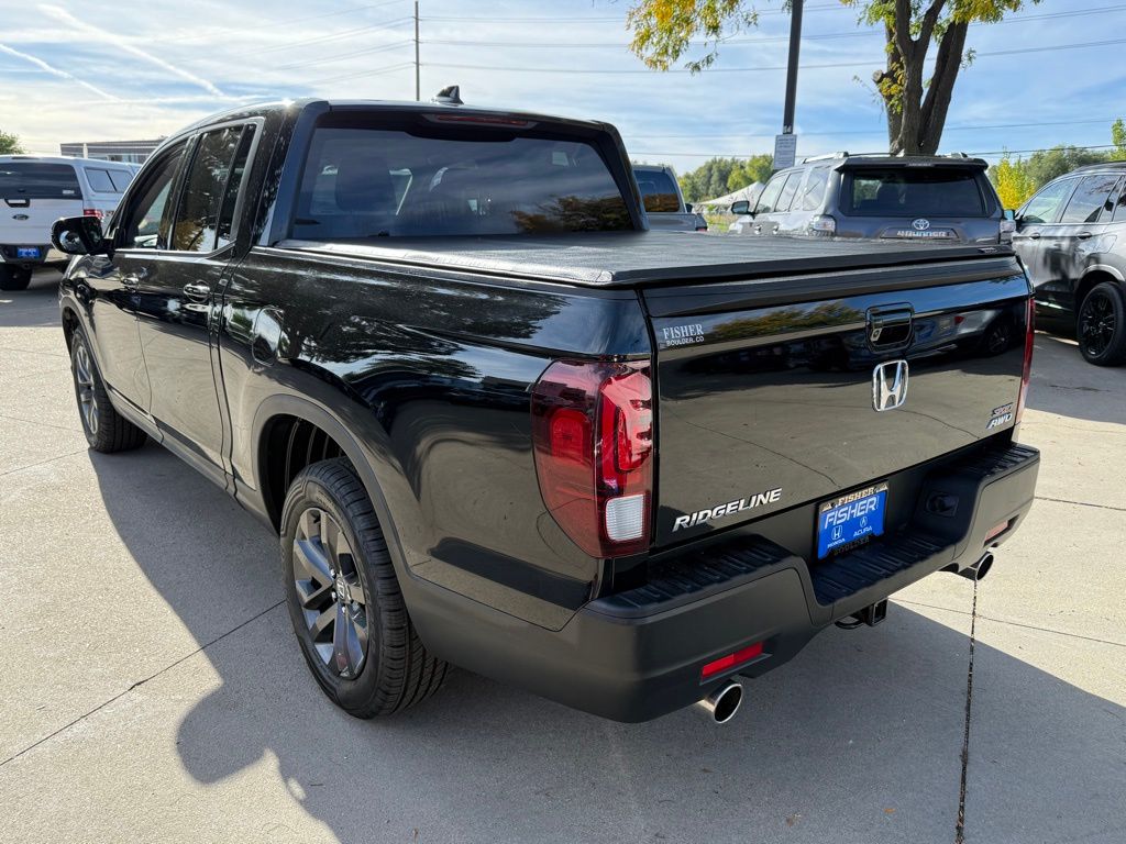 2021 Honda Ridgeline Sport photo 3