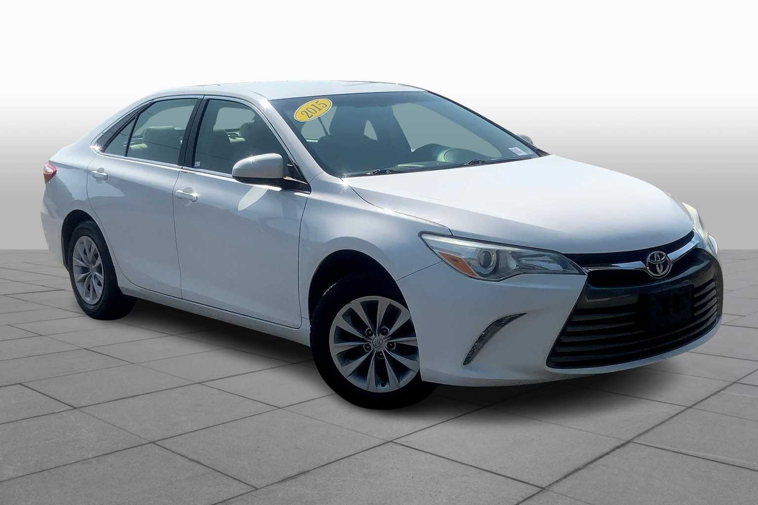 Used 2015 Toyota Camry LE with VIN 4T4BF1FK1FR501827 for sale in Auburn, MA