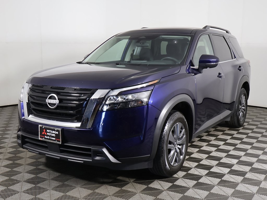2024 Nissan Pathfinder SV photo 5