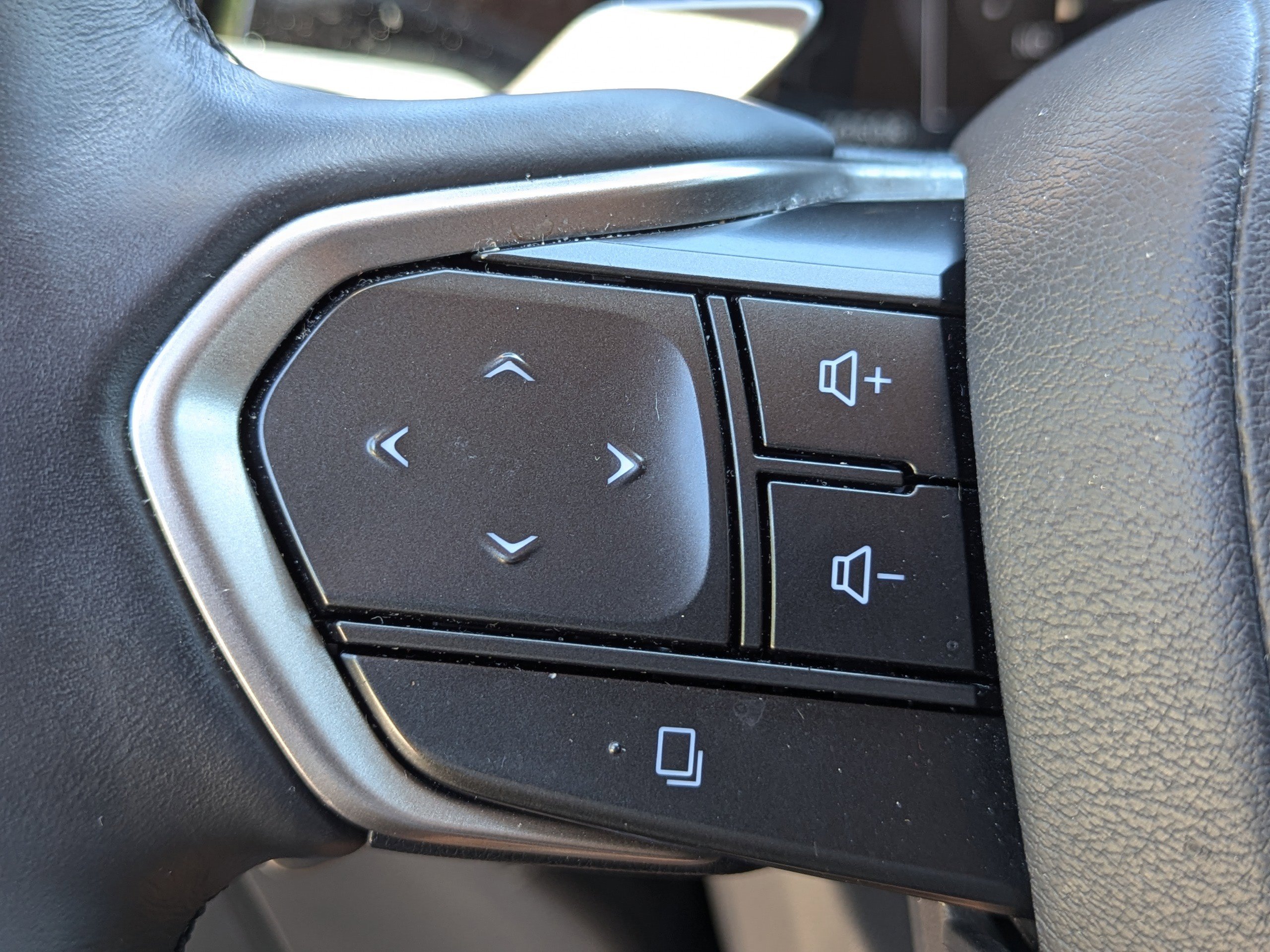 2025 Lexus NX 350h Luxury photo 31