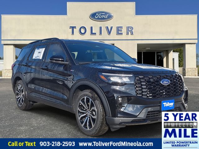 2026 Ford Explorer ST-LINE's photo