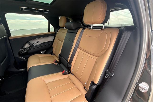 2023 Land Rover Range Rover Sport SE photo 23