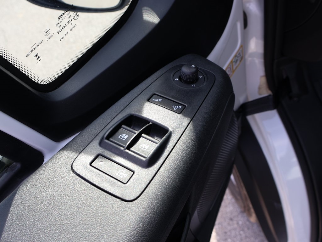 2025 Ram ProMaster 2500 photo 17