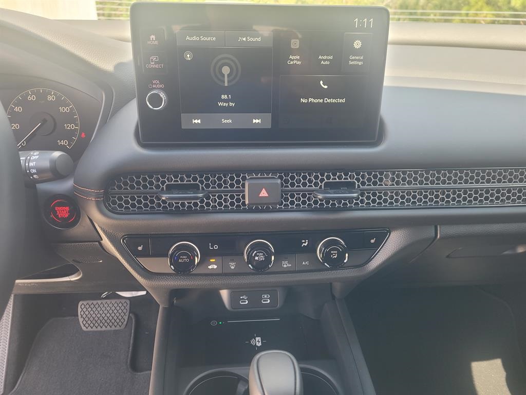 2026 Honda HR-V Sport photo 9