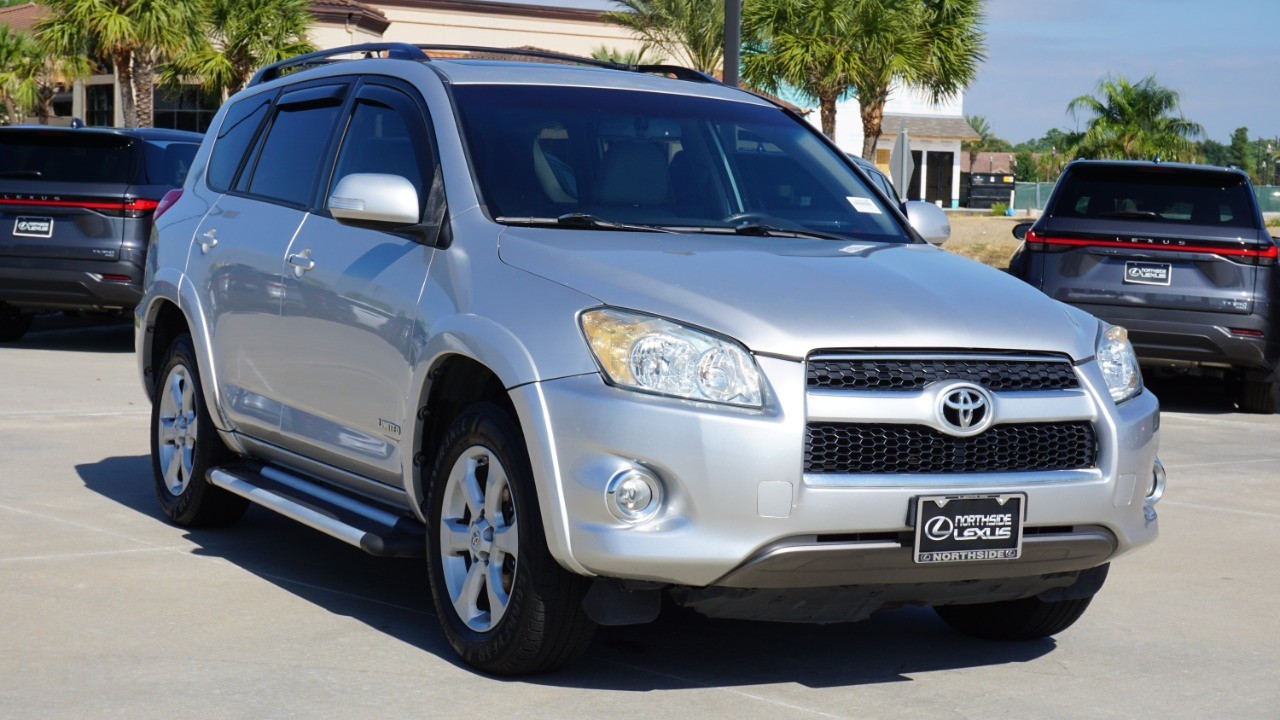 2011 Toyota RAV4 Limited photo 3