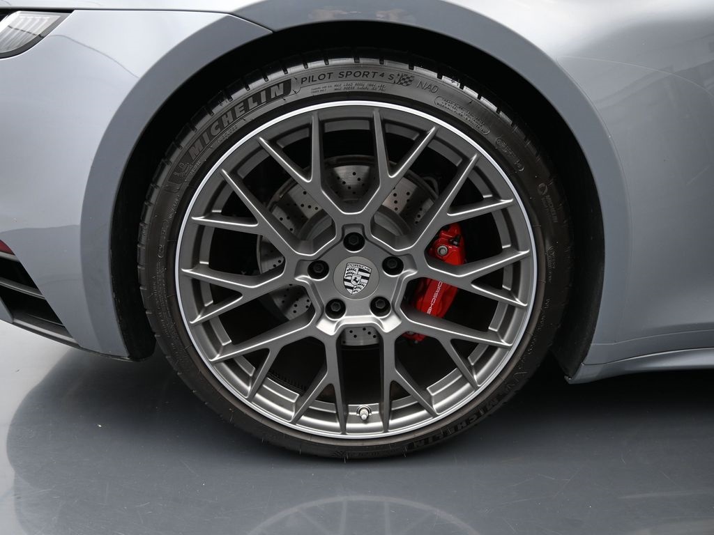 2024 Porsche 911 4S photo 26