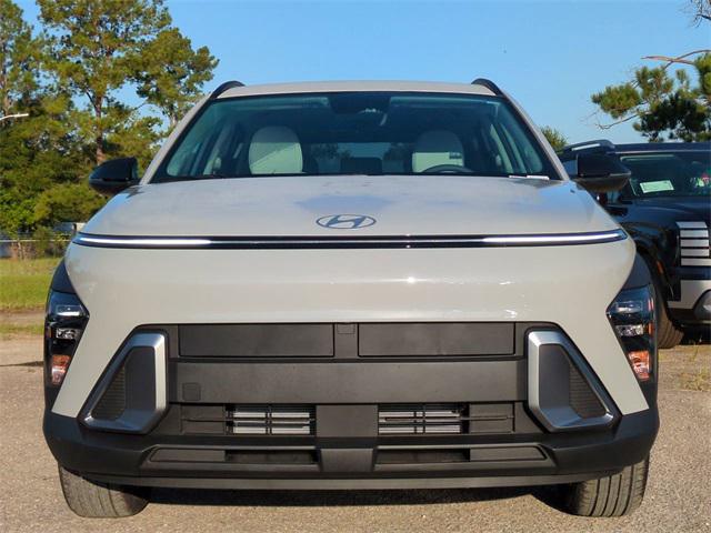 2026 Hyundai Kona SEL photo 9