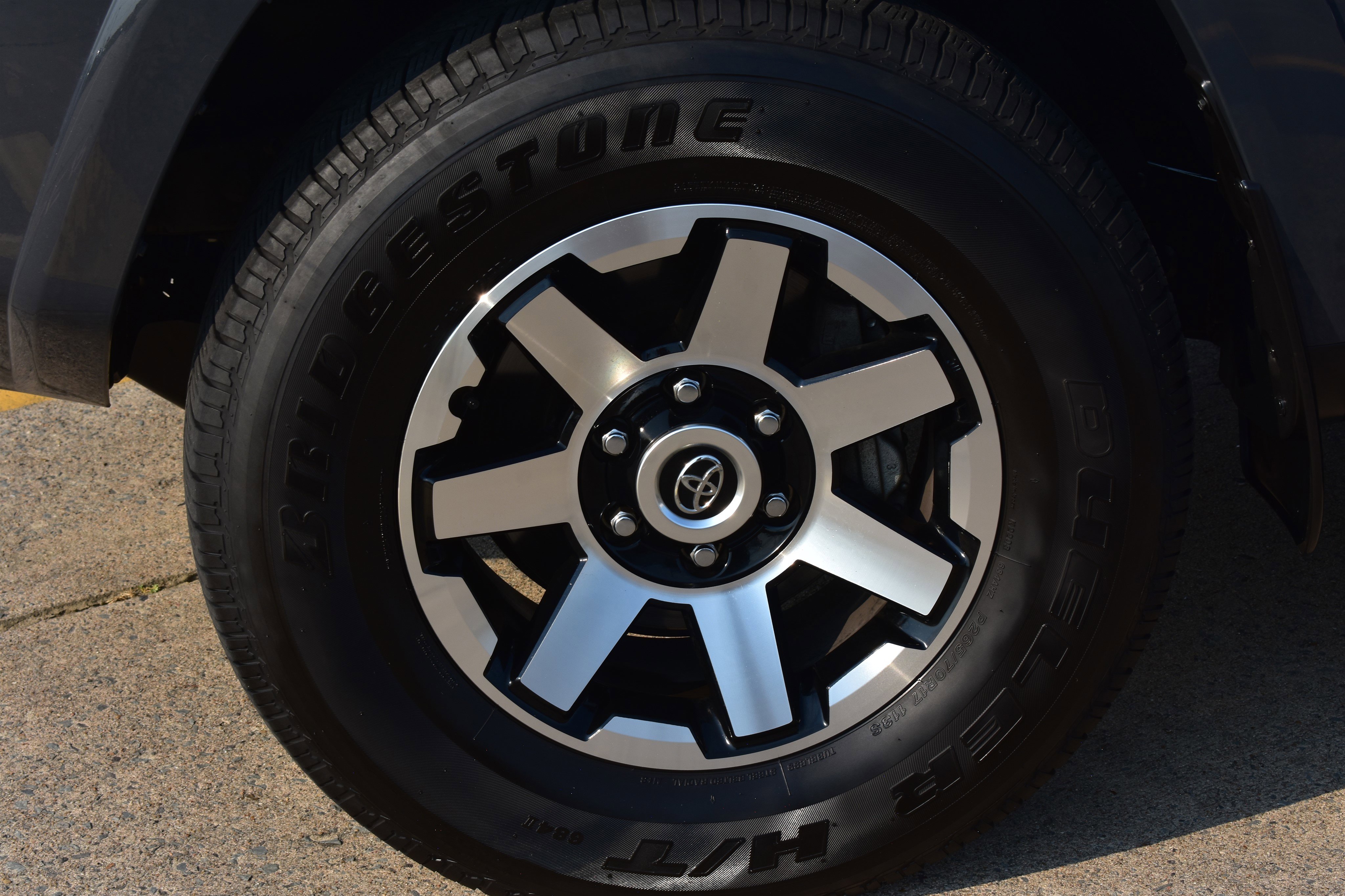 2024 Toyota 4Runner TRD photo 2