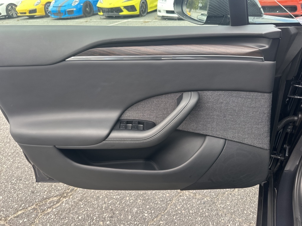 2024 Tesla Model S photo 22