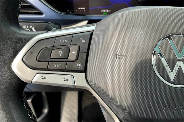 2023 Volkswagen Taos SE photo 14