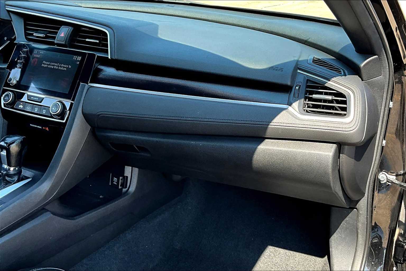 2020 Honda Civic Sport photo 18