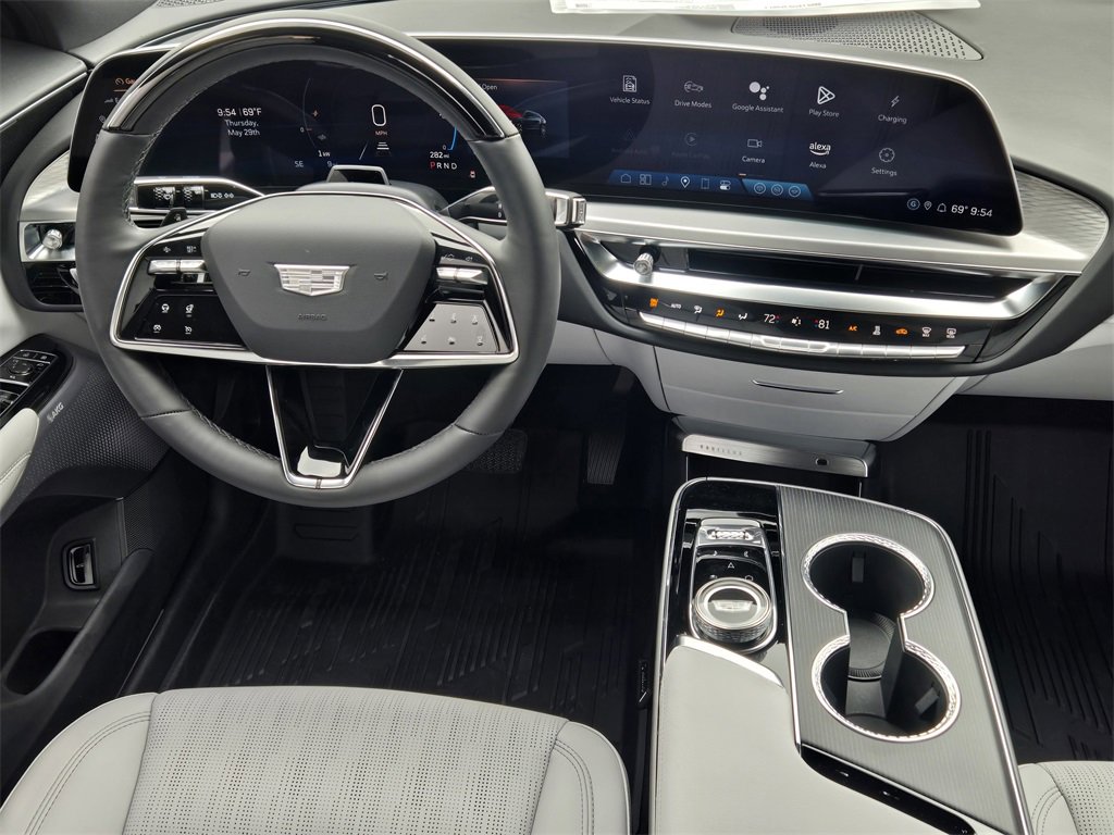 2025 Cadillac Lyriq Sport photo 25