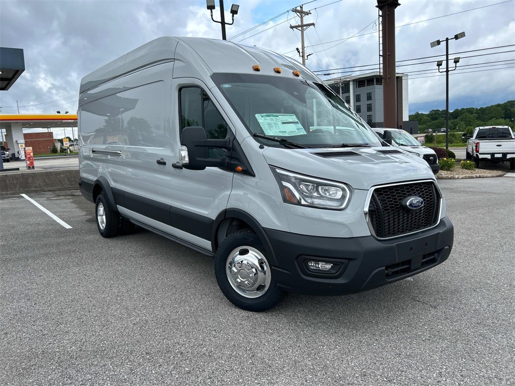2025 Ford Transit Van Base's photo