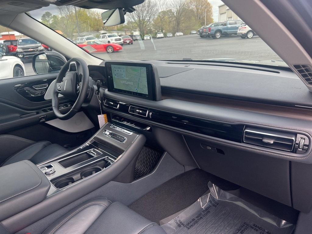 2025 Lincoln Aviator Reserve photo 25