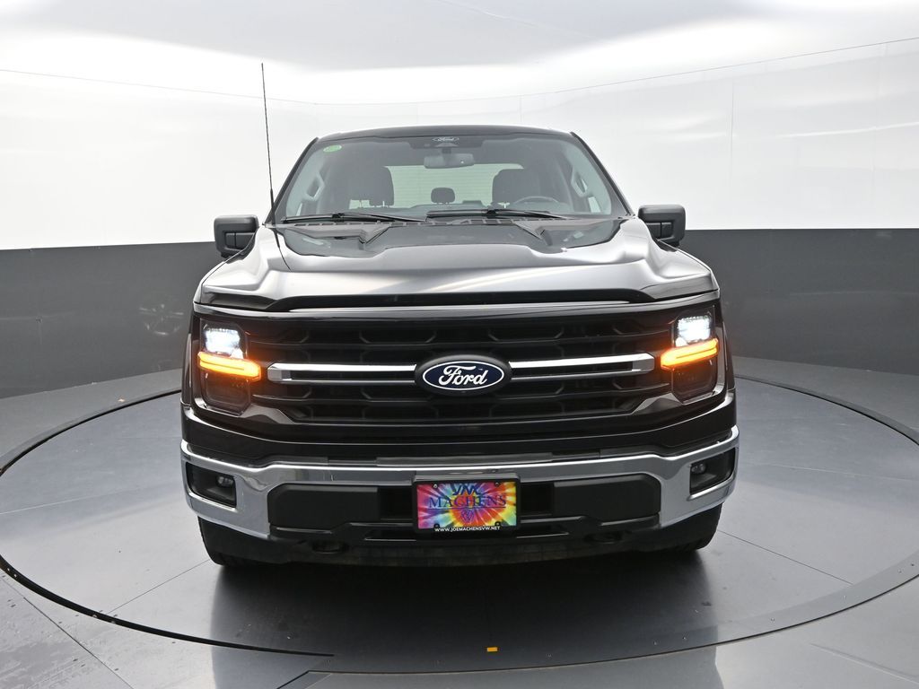 2024 Ford F-150 XLT photo 2
