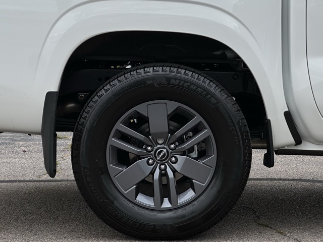 2025 Nissan Frontier Crew Cab SV photo 29