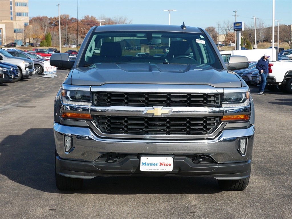 Used 2017 Chevrolet Silverado 1500 LT with VIN 1GCVKREC8HZ257602 for sale in Inver Grove Heights, Minnesota