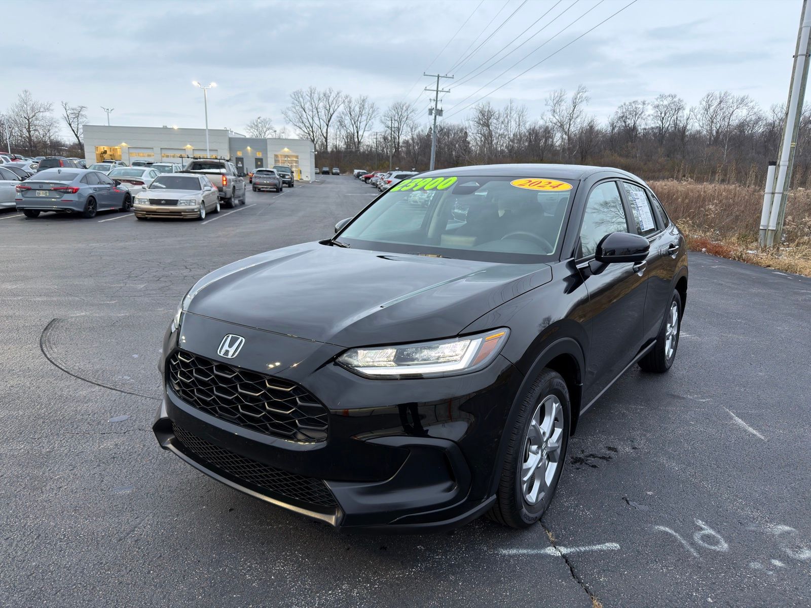 2024 Honda HR-V LX photo 2