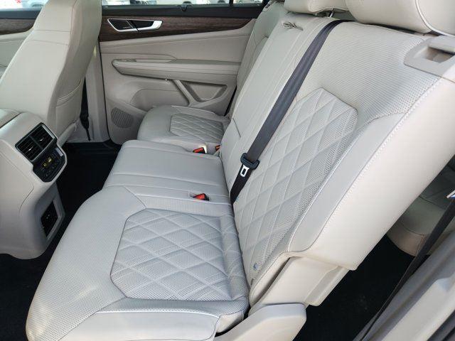2025 Volkswagen Atlas SEL Premium R-Line photo 12