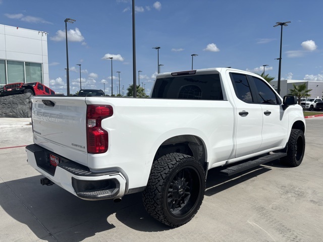 2023 Chevrolet Silverado 1500 Custom photo 4
