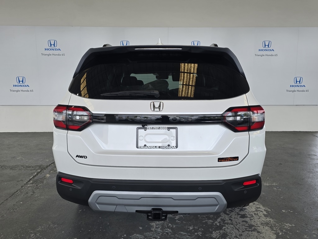 2025 Honda Pilot TrailSport photo 5