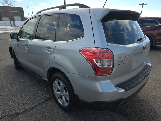 Used 2015 Subaru Forester i Limited with VIN JF2SJAHC9FH524575 for sale in O'Fallon, IL