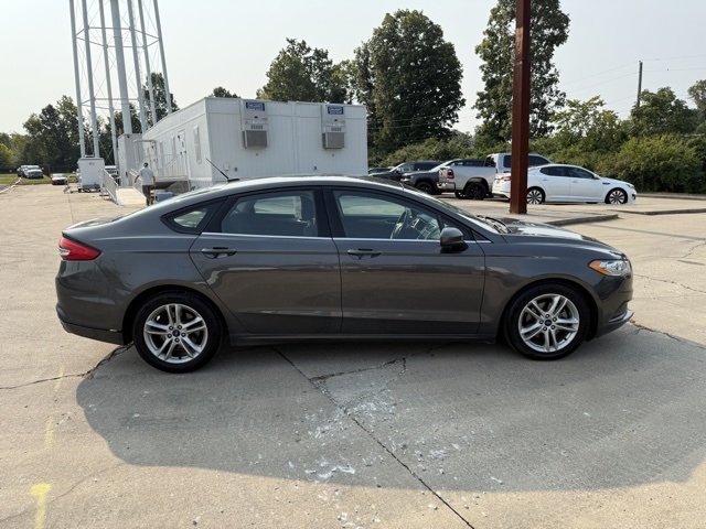2018 Ford Fusion SE photo 5