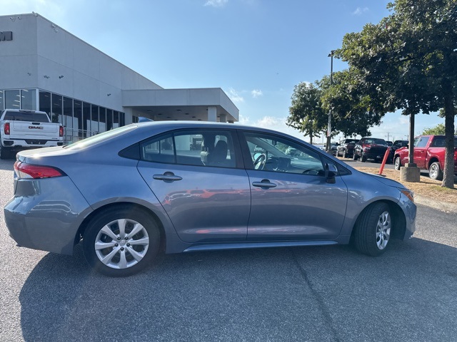 2024 Toyota Corolla LE photo 5